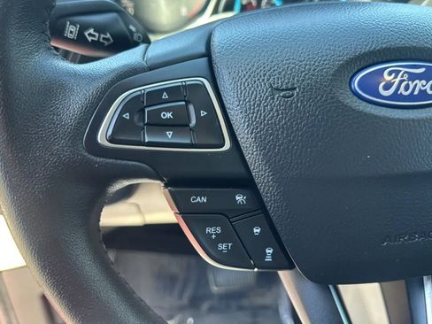 Used 2019 Ford Escape SEL AWD/4WD image 26