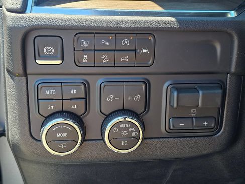 New 2026 Chevrolet Tahoe High Country AWD/4WD image 27