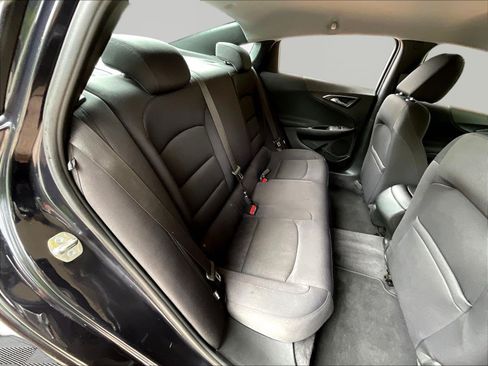 Used 2022 Chevrolet Malibu LS FWD image 24