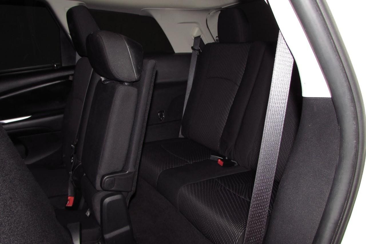 Used 2017 Dodge Journey SE w/ Flexible Seating Group FWD image 27