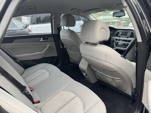 Used 2016 Hyundai Sonata SE image 10
