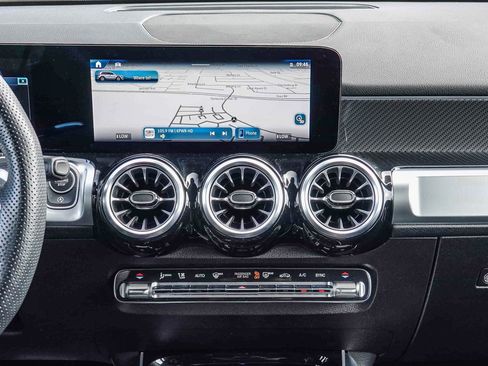 Used 2024 Mercedes-Benz GLB 35 AMG GLB 35 AMG image 13