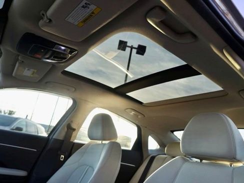 Used 2024 Hyundai Sonata SEL w/ Convenience Package image 5