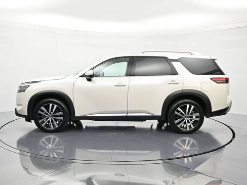 Certified 2023 Nissan Pathfinder Platinum image 9