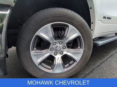 Used 2019 RAM 1500 Laramie image 34