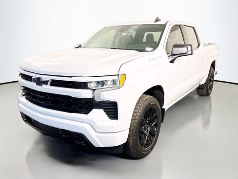 Used 2023 Chevrolet Silverado 1500 RST w/ Protection Package AWD/4WD image 4