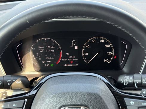Used 2025 Honda Pilot Touring image 26