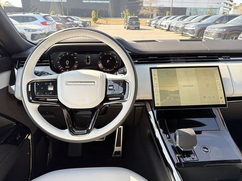 New 2026 Land Rover Range Rover Sport Dynamic SE AWD/4WD image 4
