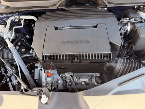 Used 2025 Honda Pilot EX-L image 29
