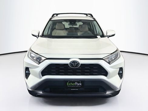 Used 2021 Toyota RAV4 XLE Premium FWD image 2