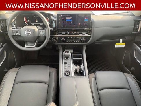New 2026 Nissan Pathfinder SL AWD/4WD image 19