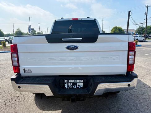 Used 2022 Ford F250 Lariat w/ Lariat Value Package AWD/4WD image 4