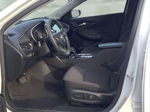 Used 2024 Chevrolet Malibu LT image 12