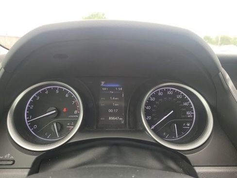 Used 2021 Toyota Camry LE FWD image 15