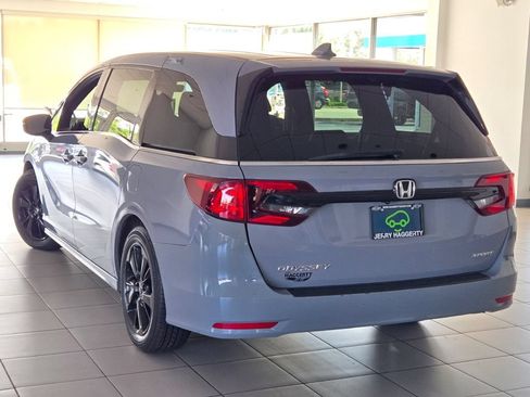 Used 2023 Honda Odyssey Sport image 15