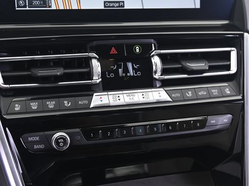 Used 2019 BMW M850i xDrive Coupe w/ M Carbon Exterior Package AWD/4WD image 28