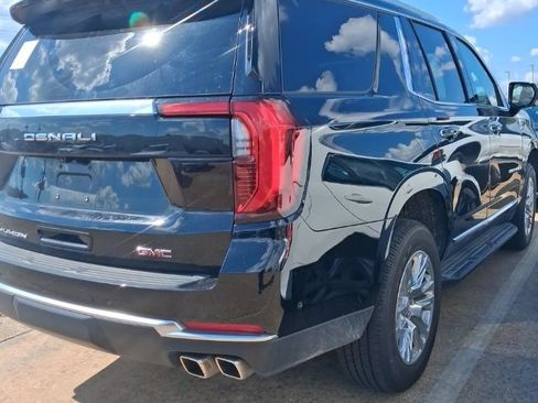 Used 2025 GMC Yukon Denali AWD/4WD image 3