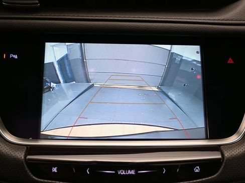 Used 2018 Cadillac XT5 Luxury w/ LPO, Black Ice Package AWD/4WD image 26