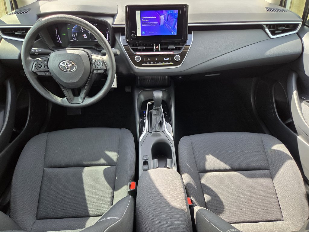 Used 2026 Toyota Corolla LE FWD image 13