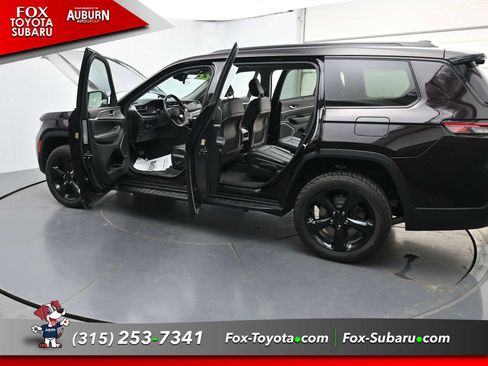 Used 2022 Jeep Grand Cherokee L Limited w/ Luxury Tech Group II AWD/4WD image 42