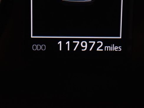 Used 2015 Toyota Highlander Limited AWD/4WD image 6