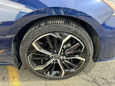 Used 2023 Nissan Altima 2.5 SR FWD image 13