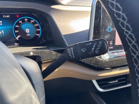 New 2026 Volkswagen Atlas Cross Sport SE image 37