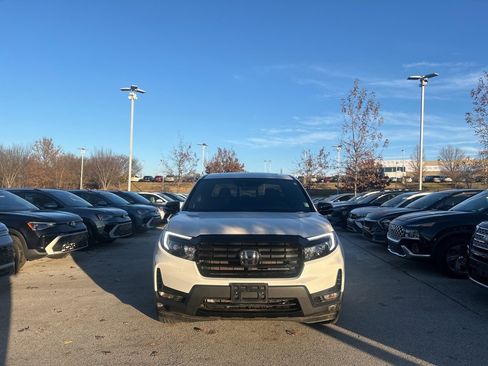 Used 2023 Honda Ridgeline Black Edition image 8