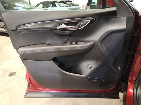 Certified 2023 Buick Envision Essence image 21