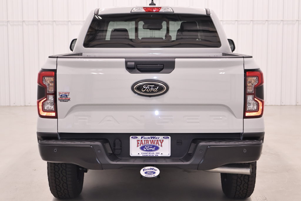 New 2026 Ford Ranger Lariat w/ Black Appearance Package AWD/4WD image 8