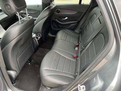 Used 2021 Mercedes-Benz GLC 300 4MATIC w/ Premium Package image 13