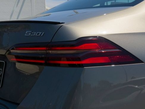 New 2027 BMW 530i w/ M Sport Package RWD image 4