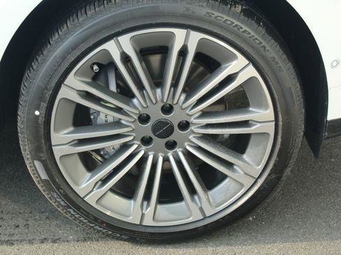 New 2026 Land Rover Range Rover Sport SE AWD/4WD image 9