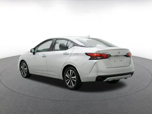 Used 2025 Nissan Versa SV FWD image 7