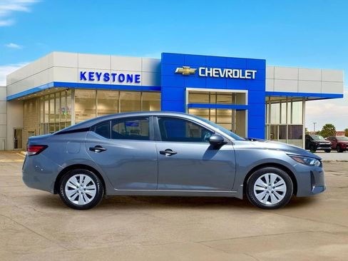 Used 2025 Nissan Sentra S FWD image 8