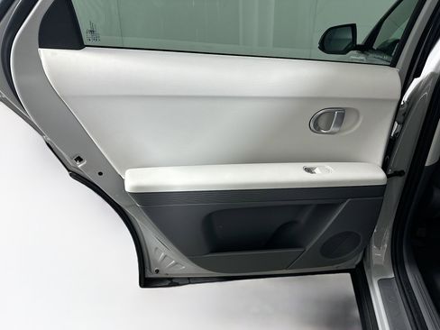 Used 2024 Hyundai Ioniq 5 SE RWD image 26