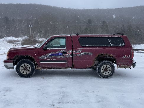 Used 2006 Chevrolet Silverado 1500 LT w/ Light Duty Power Package image 6