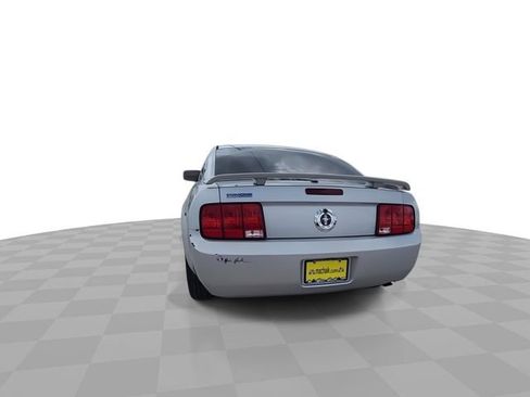 Used 2007 Ford Mustang Premium image 7