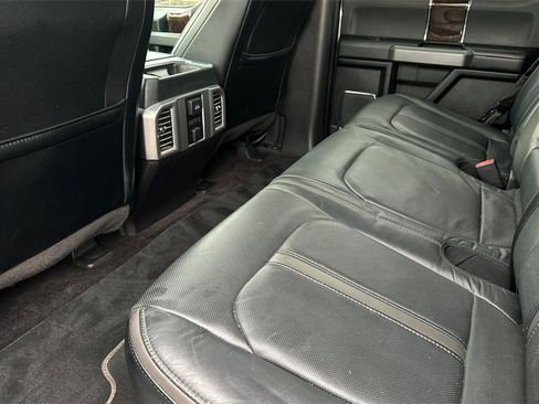 Used 2016 Ford F150 Platinum w/ Equipment Group 701A Luxury image 12