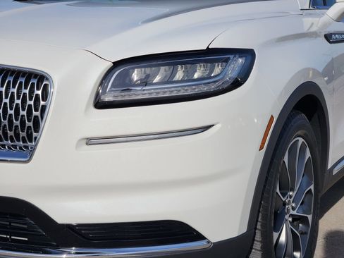 Used 2023 Lincoln Nautilus Reserve image 10