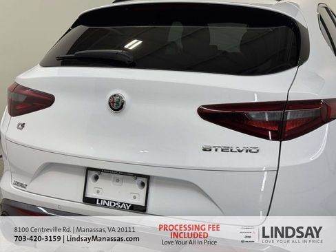 Used 2023 Alfa Romeo Stelvio Ti AWD/4WD image 10
