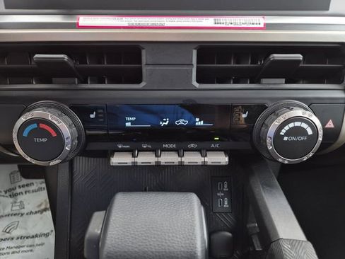 Used 2024 Toyota Tacoma SR5 AWD/4WD image 25