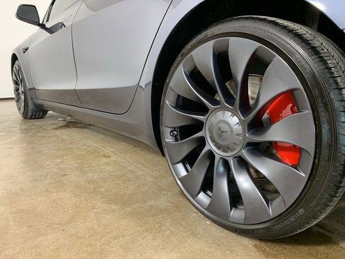 Used 2022 Tesla Model 3 Performance image 18