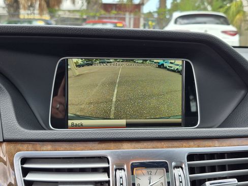 Used 2015 Mercedes-Benz E 350 4MATIC Wagon image 28