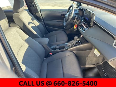 Certified 2025 Toyota Corolla LE image 5