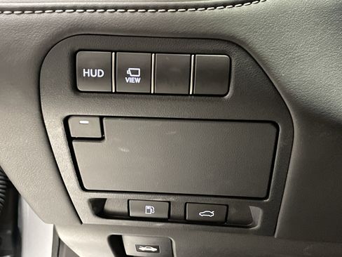 Used 2022 Lexus LS 500 w/ Interior Upgrade Package image 19