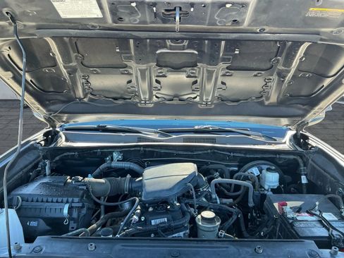Used 2019 Toyota Tacoma SR5 image 22