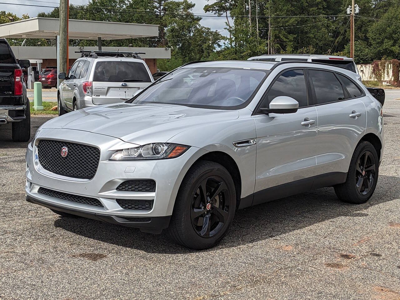 Used 2017 Jaguar F-PACE Premium AWD/4WD image 1