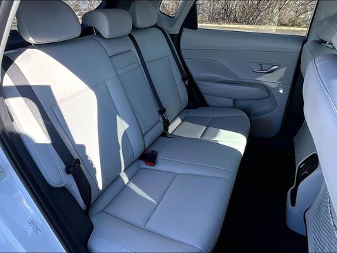 Used 2024 Hyundai Kona Limited image 38