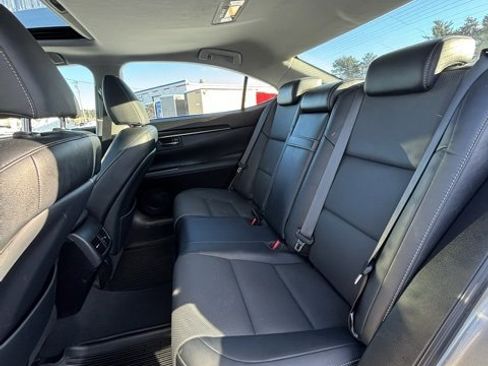 Used 2018 Lexus ES 350 image 12